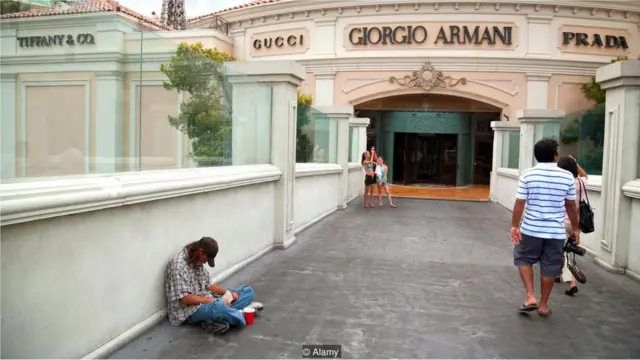 ሓደ ሞል (ዕዳጋ) ኣብ ኣሜሪካ