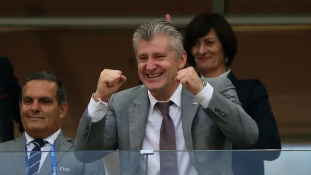 Давор Шукер