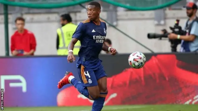 Je David alama ataweza kuziba pengo la Sergio Ramos na Raphael Varane?