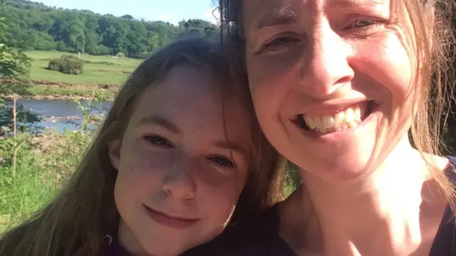 빙엄은 아리엘의 상태가 먼저 악화되면 그에게 먼저 신장을 기증할 것이라고 말했다