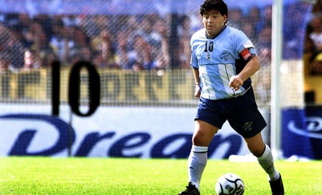 Diego Maradona em 2001