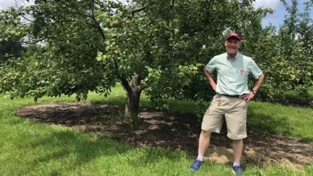 অধ্যাপক জেমস লুবি