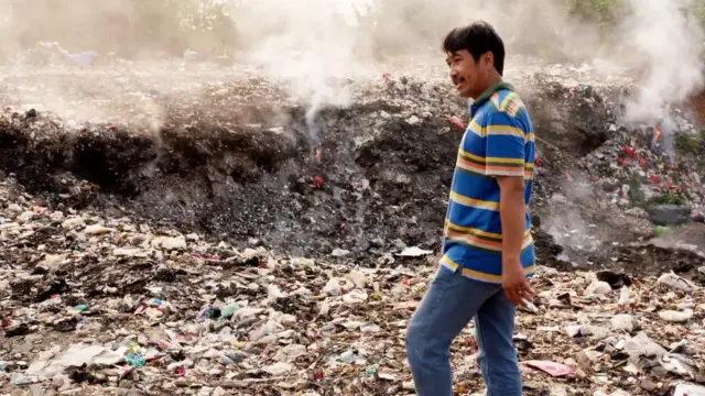 সিনদাং জায়ার স্থানীয় প্রধান মাসরুর