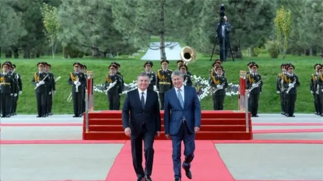 Президент А. Атамбаевдин Ташкентке расмий сапары 5-октябрда болду.