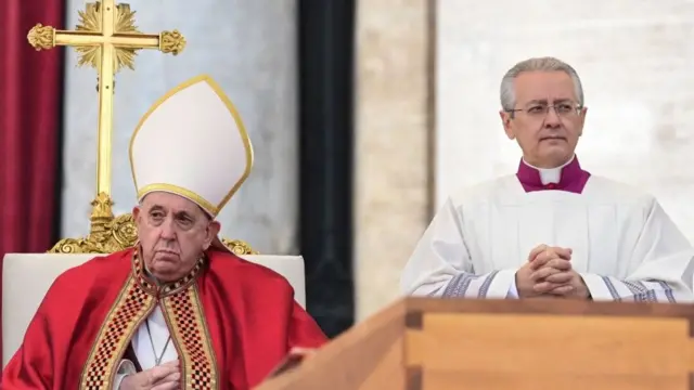 Benedicto XVI y Francisco