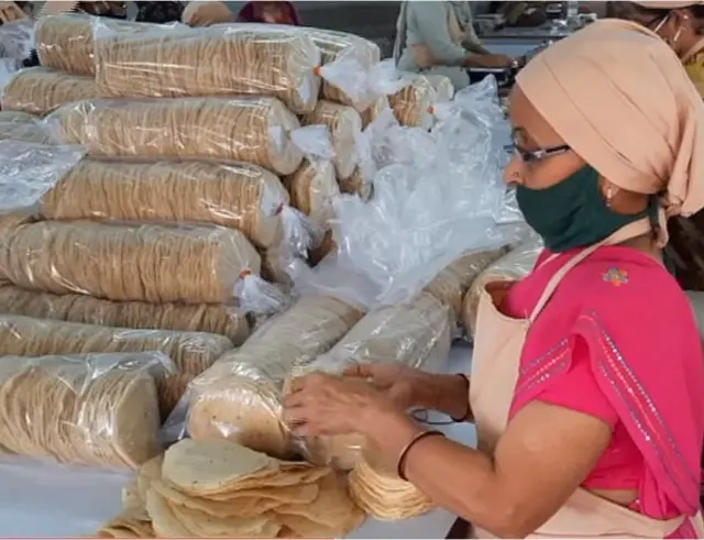 લિજ્જત પાપડ