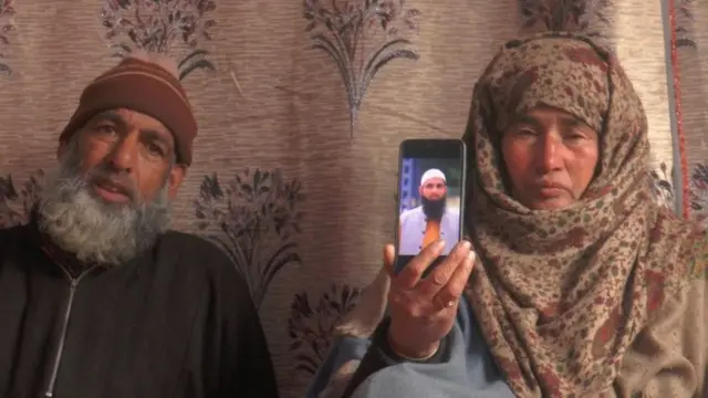 આશિક અહમદ રાઠેરનાં માતાપિતા