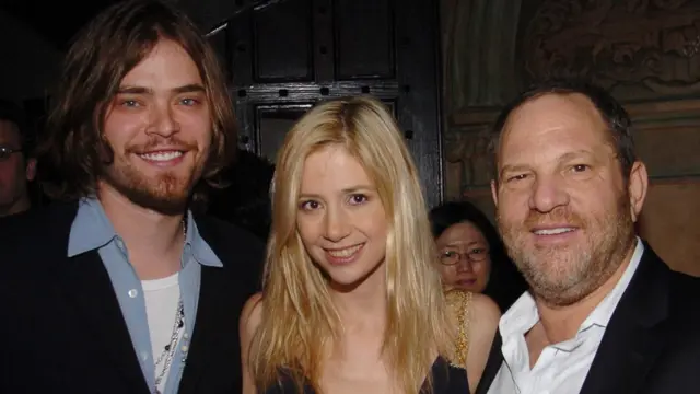 Chris Backus, Mira Sorvino y Harvey Weinstein