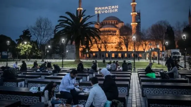 Шейшембиде мусулман өлкөлөрүндө Рамазан айы башталды