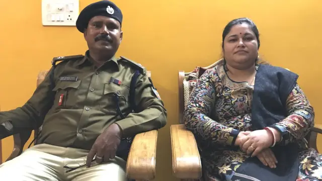 असित मोदी अपनी पत्नी के साथ