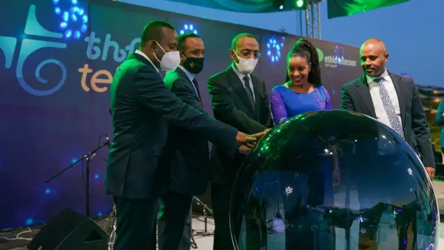 MM Abiy Ahmad eebba Telee Birri irratti hoji-gaggeessituun Itiyoo-Telekoom Firehiwot Taammiruufi kaan waliin