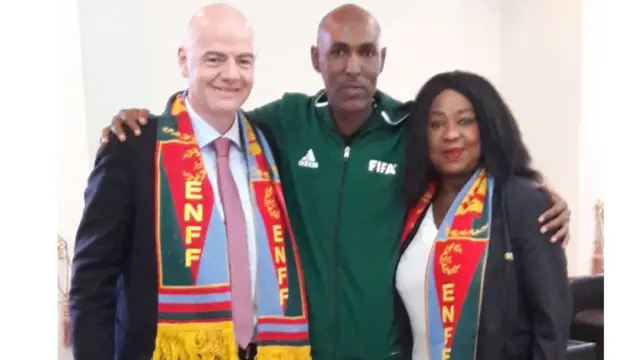 ፊፋ ፕረዚደንት ጂያኒ ኢንፋንቲኖ (ጸጋም) በርሀ ተስፋጌርጊስ (ማእከል) ፊፋ ሰክረታሪ ጀነራል ፋጡማ ሳሙራ (የመን)