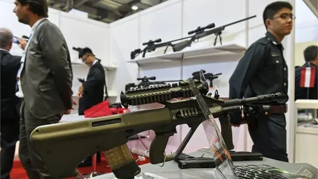 Таку зброю задекларував кандидат у президенти Роман Насіров