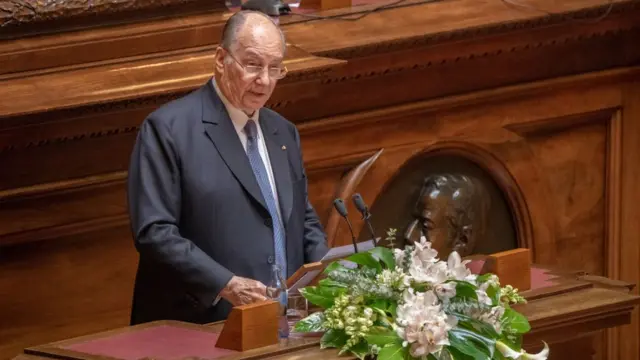 El príncipe Shah Karim Al-Hussaini, el Aga Khan IV.