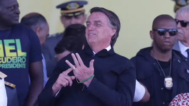 Bolsonaro durante comemorações do 7betway esportsetembro