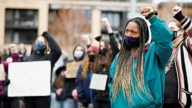 Protesti tokom suđenja