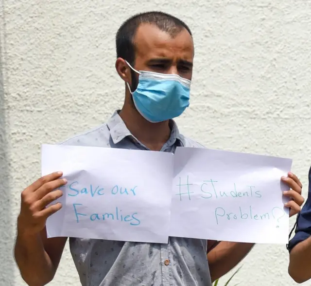 भारत में पढ़ रहे अफ़ग़ान छात्र