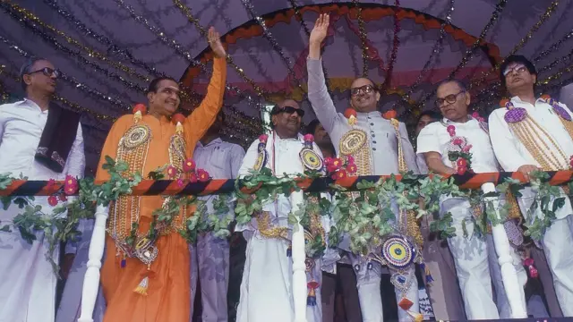 వివిధ పార్టీల నాయకులతో ఎన్‌టీఆర్