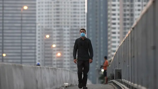 คนใส่หน้ากากอนามัย