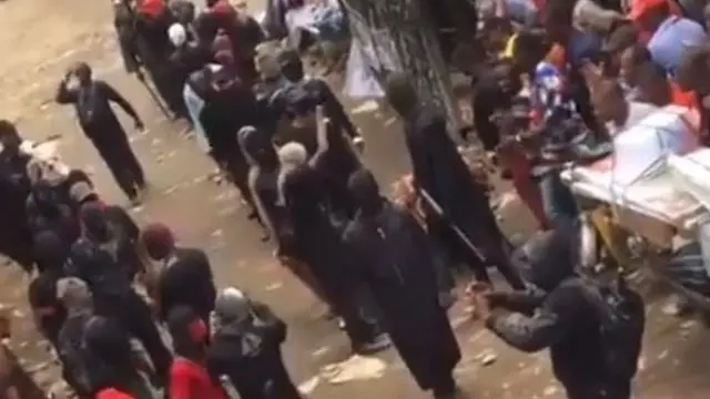 Ndị Unknown Gummen akpagharịrị n'ahịa Ariaria iji tie iwu nọrọ n'ụlọ n'ụbọchị Wenezde?