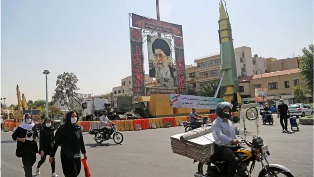 إيران