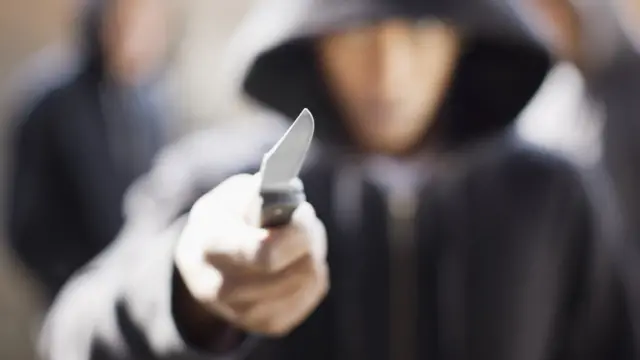 காதல் போன்ற உறவுகளில் பெண்கள் மீது தொடரும் ஆணாதிக்க பாலின வன்முறைகளின் பிண்ணனி