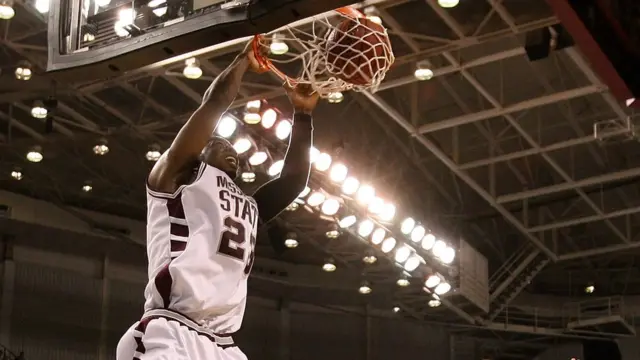 찰스 로드처럼 신장 측정을 통과한 선수도 있지만 통과하지 못한 선수도 많다