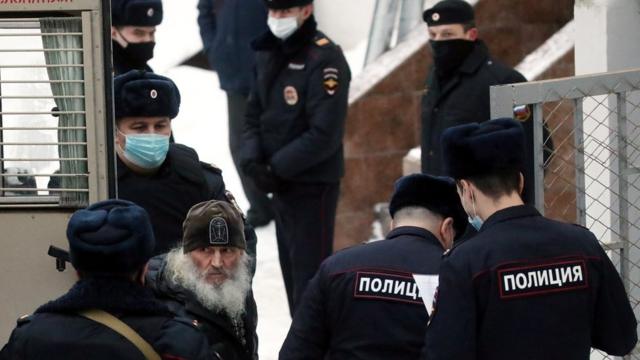 Бывшего схиигумена Уральского монастыря Сергия доставили в Басманный суд Москвы