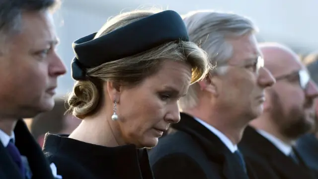 Rei Philippe e rainha Mathilde participam de eventos