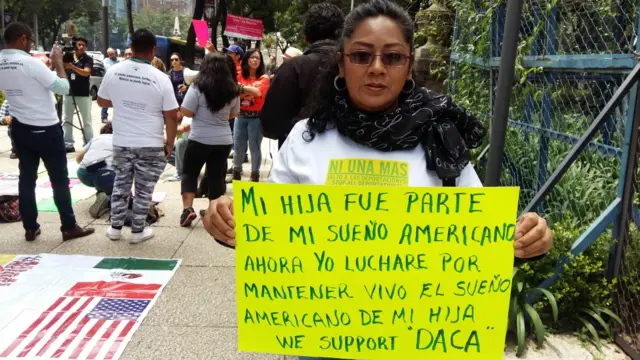 María Jiménez en una protesta en Ciudad de México