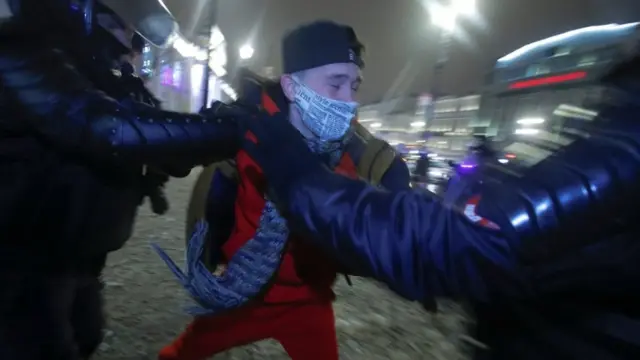 मस्कोमा पक्राउमा परेका प्रदर्शनकारी