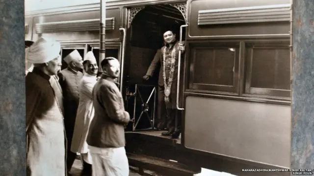 तिरहुत रेलवे की रेल की तस्वीर