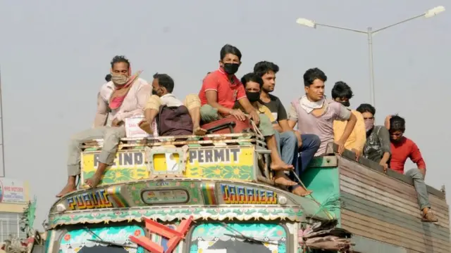 వలస కూలీలు