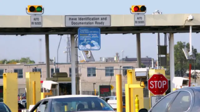 கனடா அமெரிக்கா எல்லை