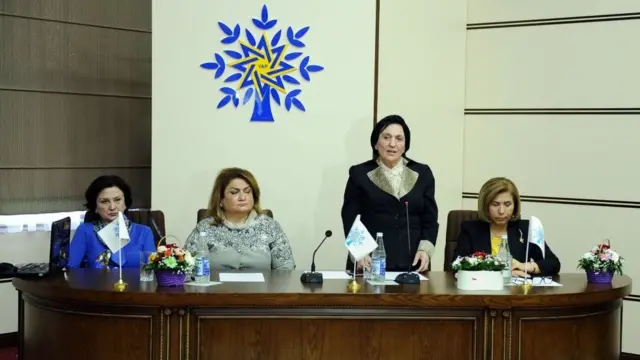 YAP, qadınlar şurası, iqtidarın əsas qadın təmsilçiləri, YAP-çı qadınlar