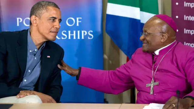 Mu 2013, Barack Obama wari Perezida w'Amerika icyo gihe yasuye ikigo Desmond Tutu HIV Foundation Youth Centre, cyo kurwanya SIDA mu rubyiruko, kiri i Cape Town