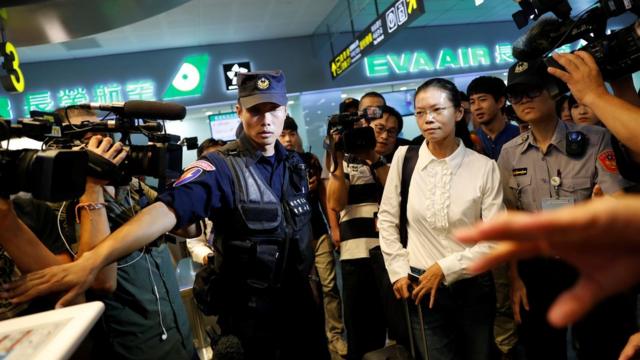 李凈瑜9月10日抵達機場凖備前往中國大陸。