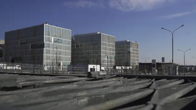 Больница в Коммунарке (фото Владимира Комиссарова)