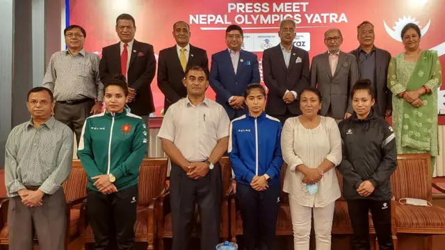 खेलाडी र पदाधिकारी