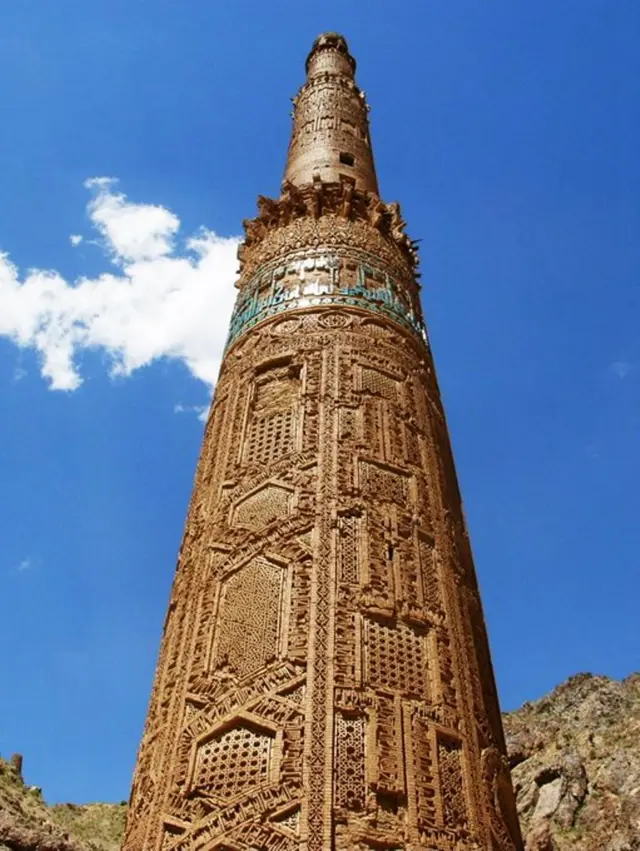 د فرانسې سفارت د جام څلی د نړۍ یو له ښکلو تاریخي اثارو بللی دی