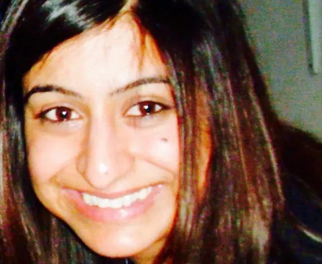 "Mientras pueda, voy a sonreir todo lo posible", dijo Jay Virdee