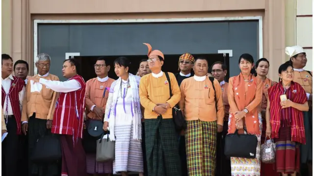 လွှတ်တော်ကိုယ်စားလှယ်