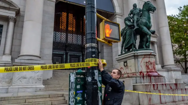 Пам'ятник Теодору Рузвельту в Нью-Йорку