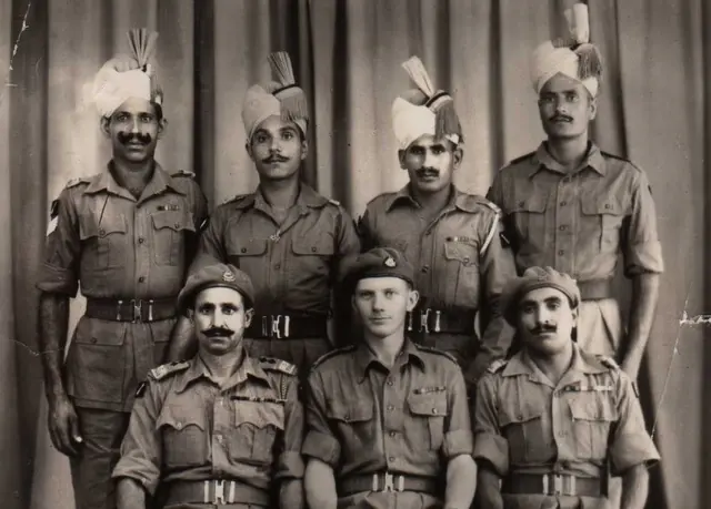 कैप्टेन रॉबिन रोलैंड