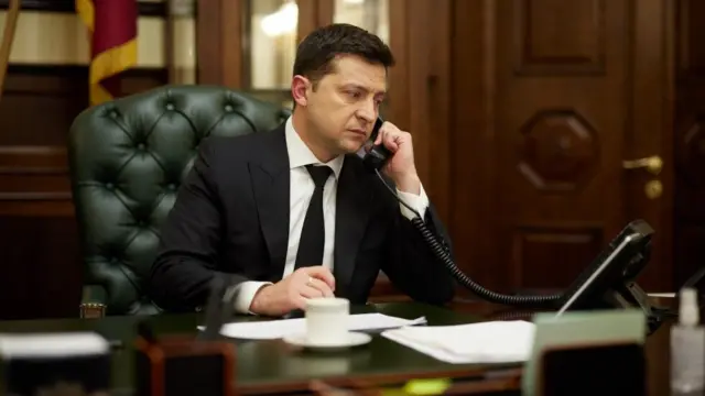 Зеленський телефон