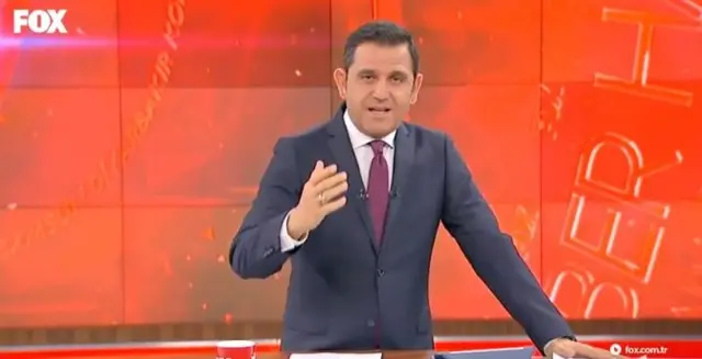 Fox TV Ana Haber bülteni sunucusu Fatih Portakal,