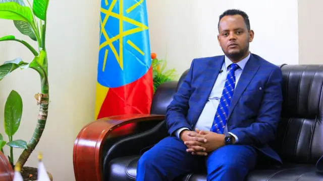 Dr Lataa Tasfaayee, Pireezidantii Yuuniversitii Dambi Doolloo