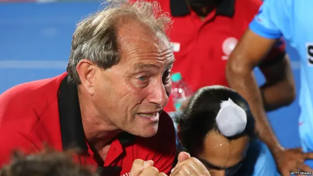 हॉकी कोच