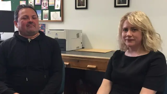 Mark Samaru y Vanessa Fay.