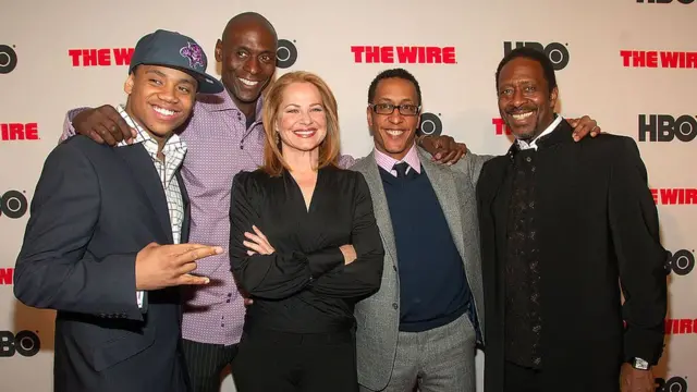 Parte del elenco de The Wire, durante el lanzamiento de la serie